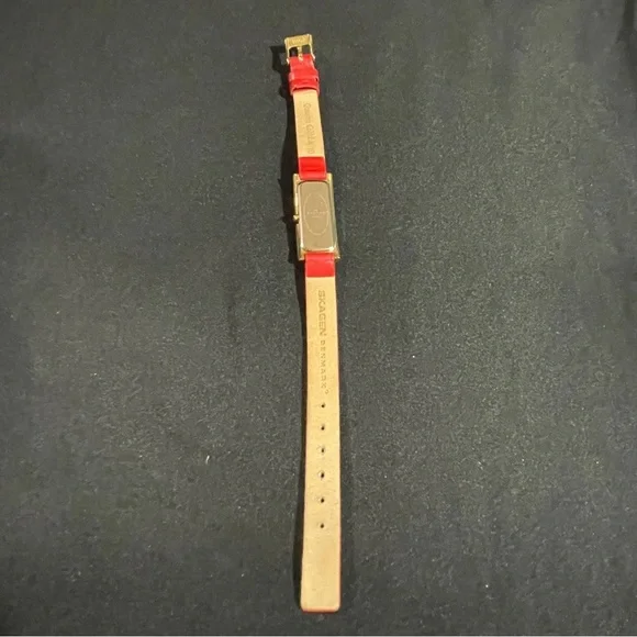 Skagen Gold and Red Watch - Picture 4 of 6
